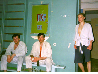 (2002)
   ,   :  , ..,  .